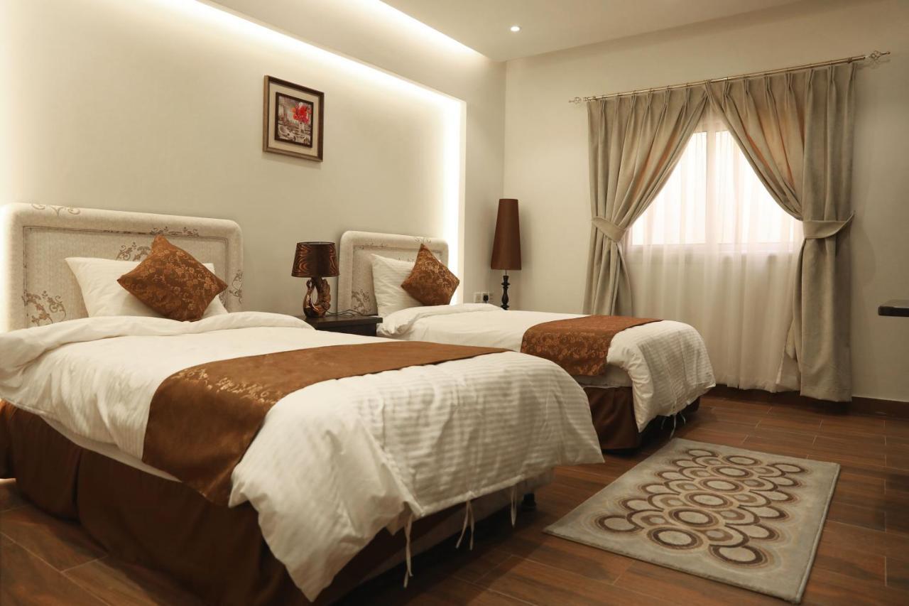 Aparthotel Amaaria Aquapark & *